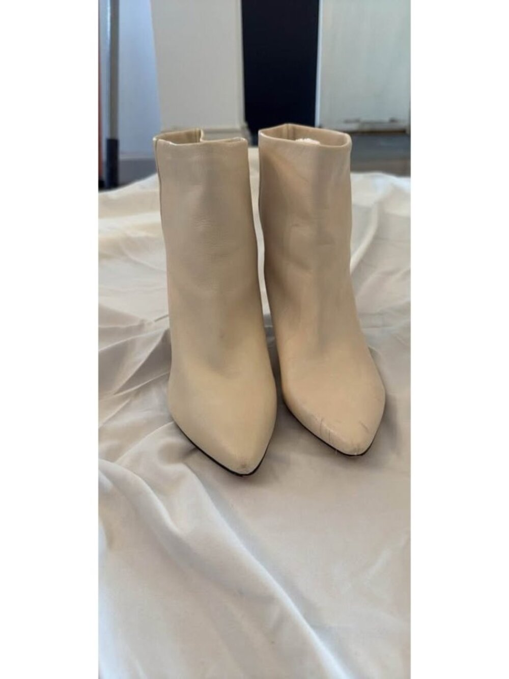 NWOT Dolce Vita Tan Ankle Booties - Size 7